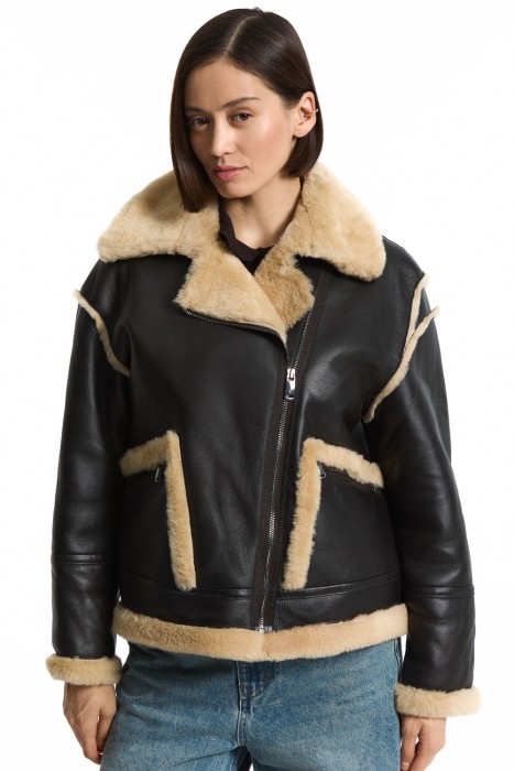 Товар с артикулом 779672003 вид сзади