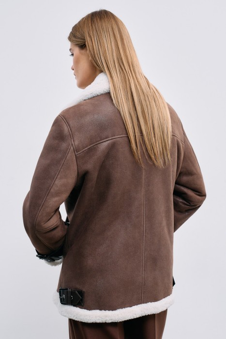 дубленка из овчины по цене 48930 руб вид справа