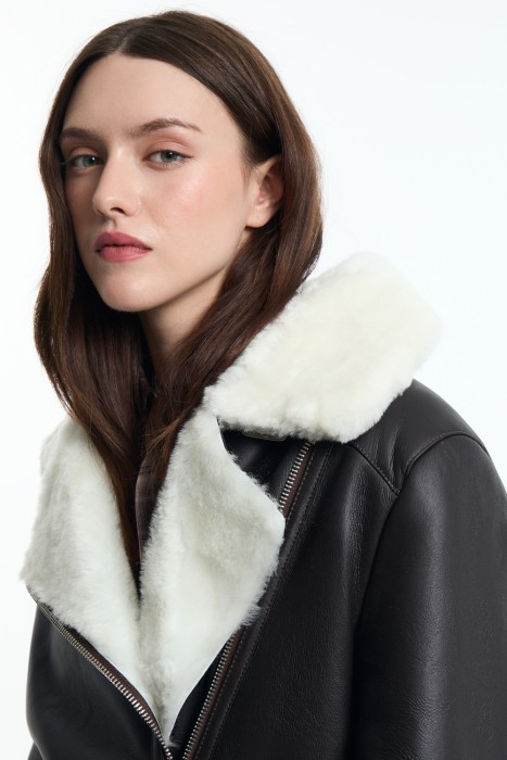 дубленка из овчины из россии вид сбоку