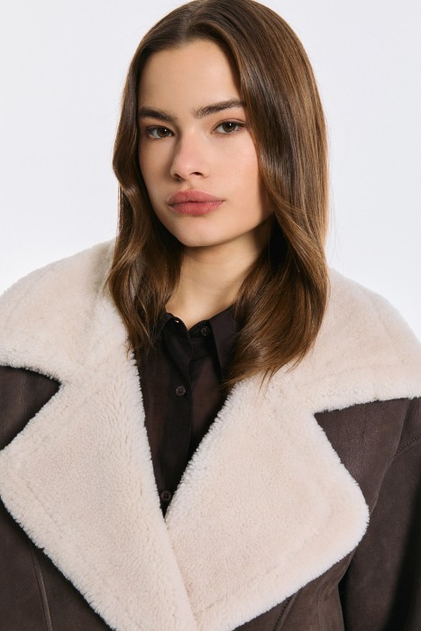 дубленка из овчины из россии вид сбоку