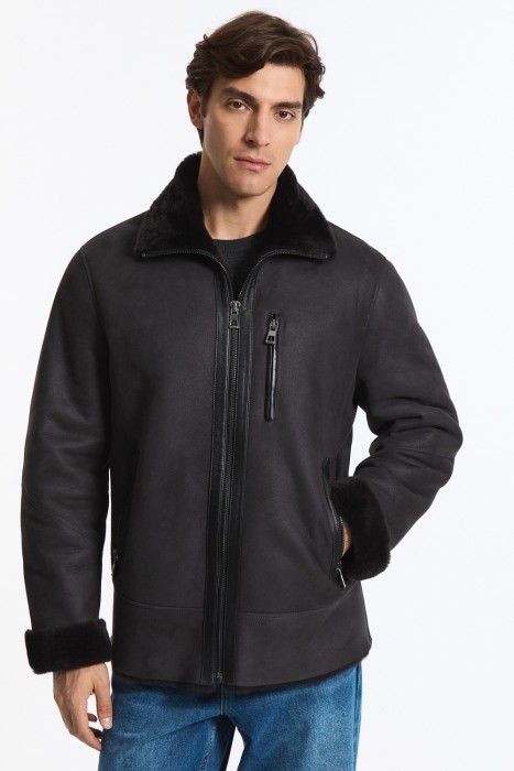 дубленка из овчины по цене 32360 руб вид справа