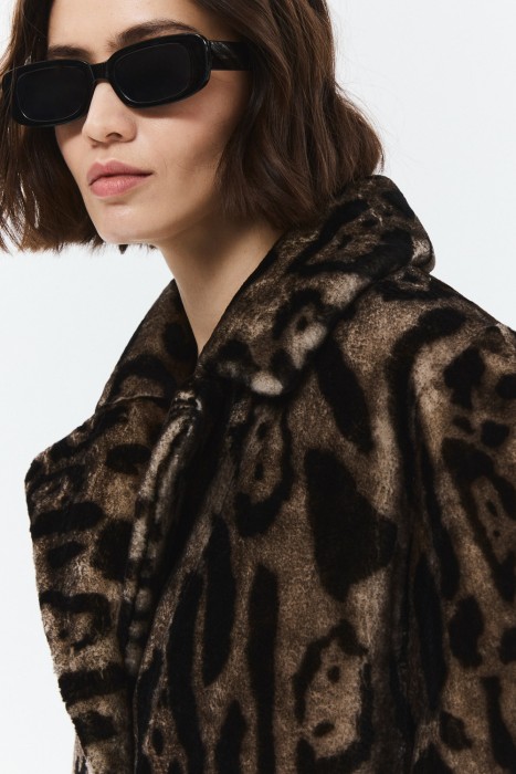 дубленка из овчины из россии вид сбоку