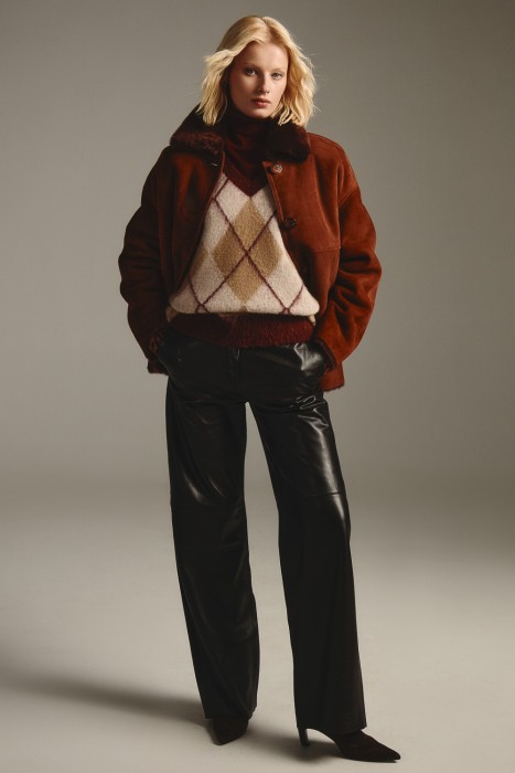 дубленка из овчины по цене 61380 руб вид справа