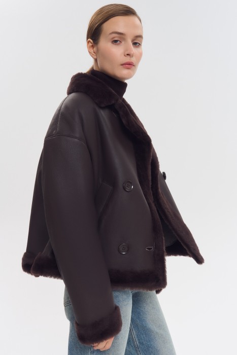 дубленка из овчины от бренда снежная королева вид слева