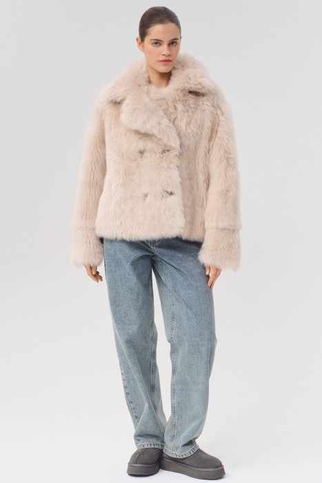 дубленка из овчины от бренда снежная королева вид слева