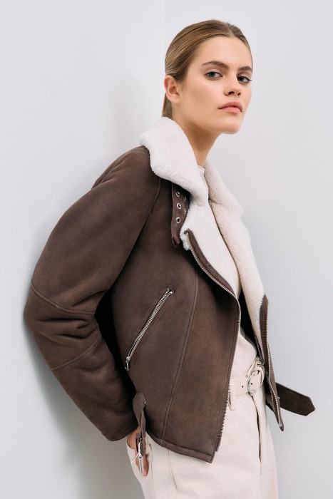 Товар с артикулом 779680003 вид сзади