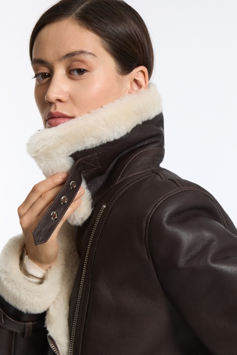 дубленка из овчины из россии вид сбоку