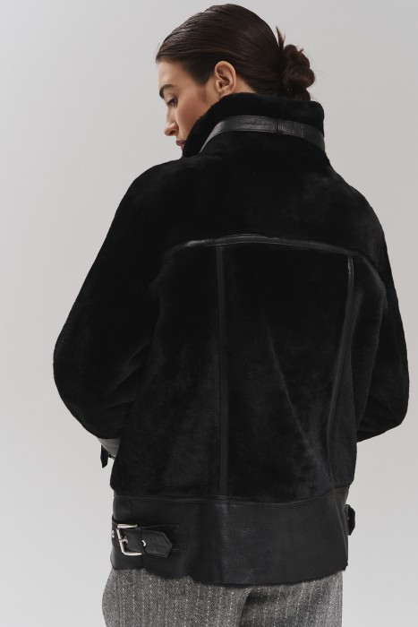 дубленка из овчины по цене 34260 руб вид справа