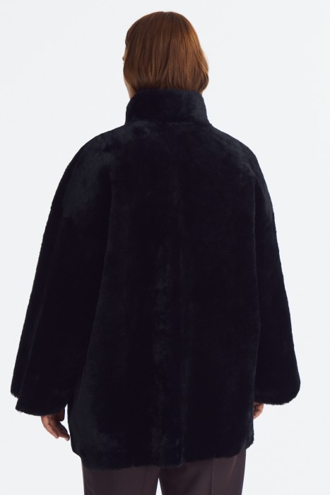 дубленка из овчины по цене 56400 руб вид справа