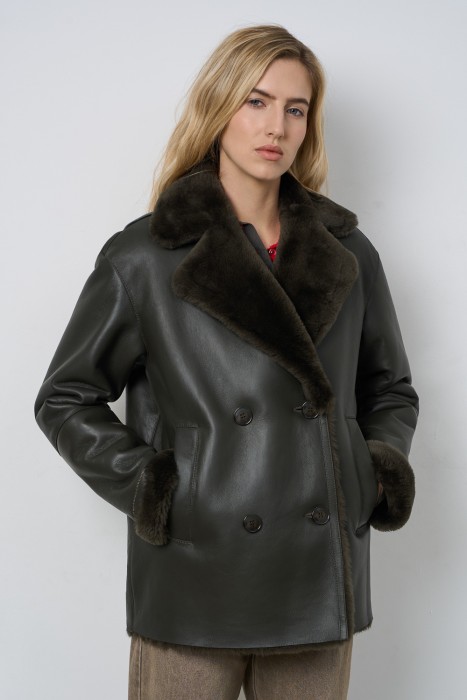 дубленка из овчины от бренда снежная королева вид слева