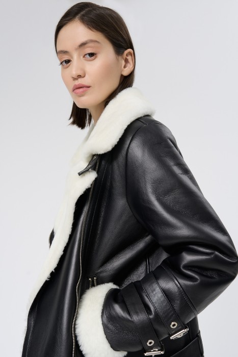 дубленка из овчины от бренда снежная королева вид слева