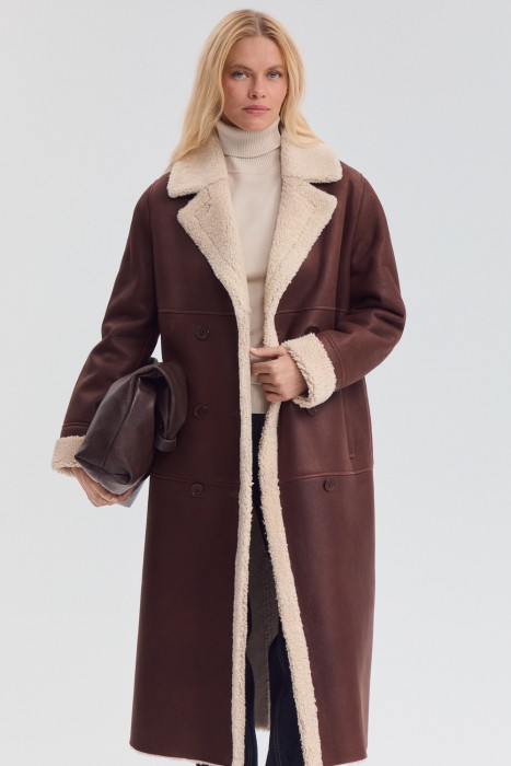 дубленка из овчины от бренда снежная королева вид слева