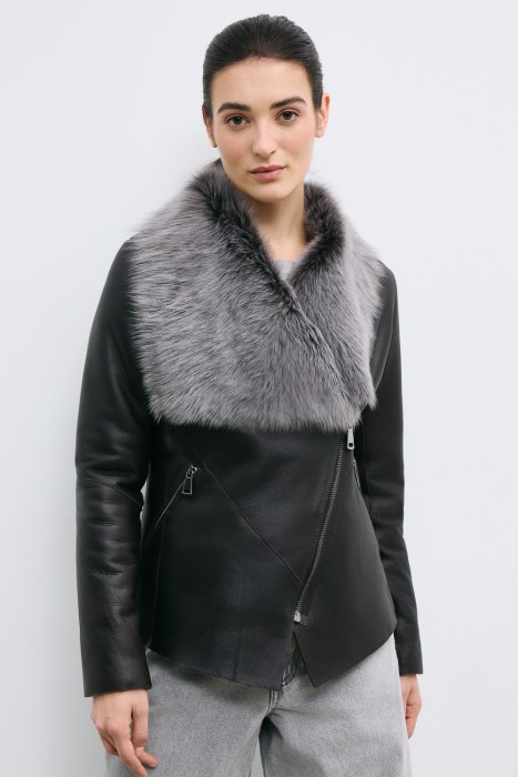 дубленка из овчины от бренда снежная королева вид слева