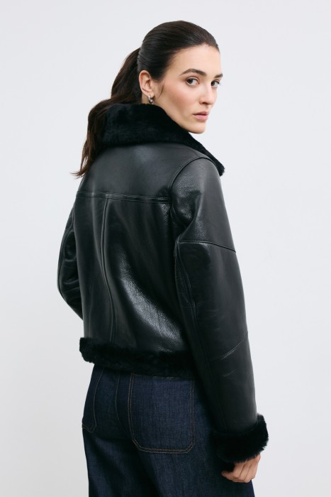 дубленка из овчины по цене 21200 руб вид справа