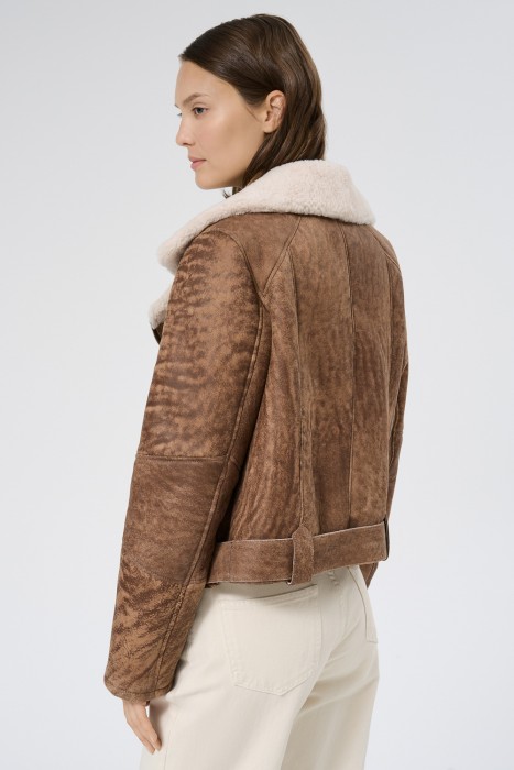 дубленка из овчины по цене 35080 руб вид справа