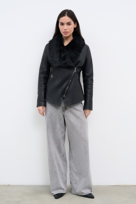 дубленка из овчины от бренда снежная королева вид слева