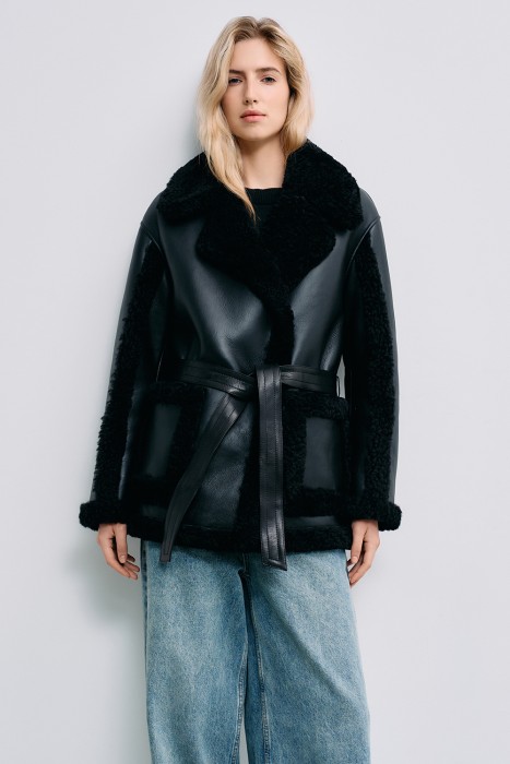 дубленка из овчины от бренда снежная королева вид слева