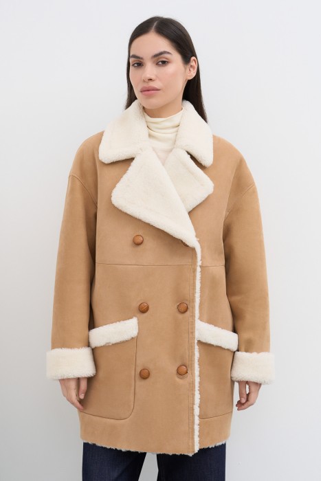 дубленка из овчины от бренда снежная королева вид слева