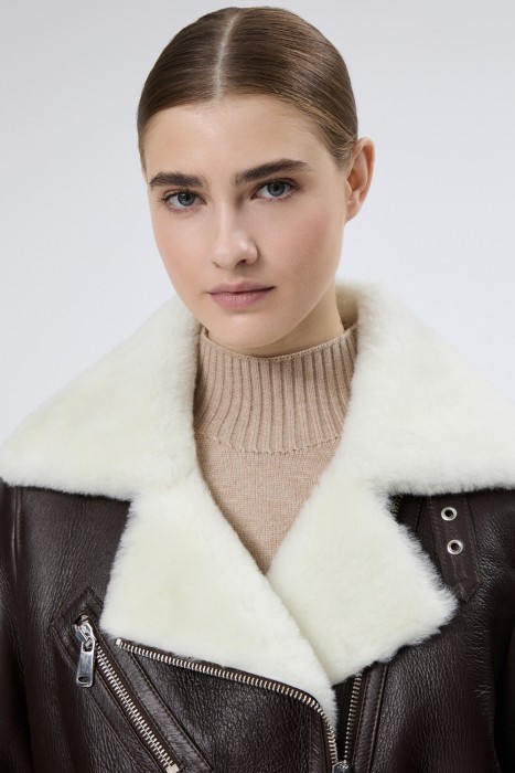 дубленка из овчины из россии вид сбоку