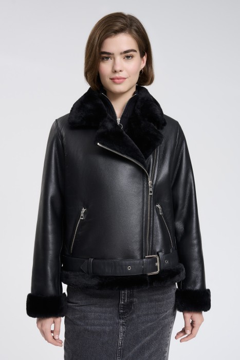 дубленка из овчины от бренда снежная королева вид слева