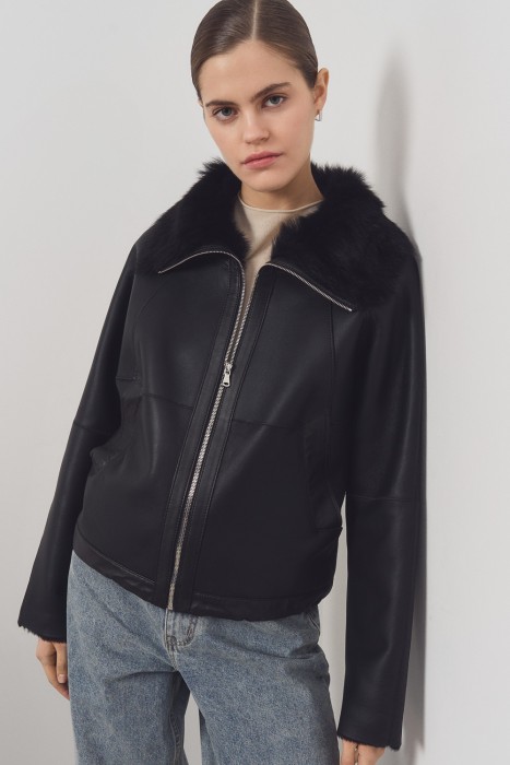 дубленка из овчины от бренда снежная королева вид слева