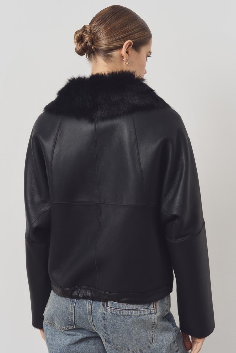 дубленка из овчины по цене 40640 руб вид справа