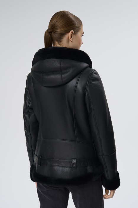 дубленка из овчины по цене 38980 руб вид справа