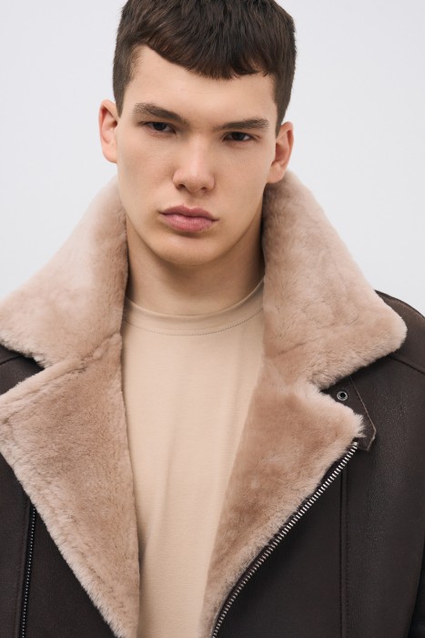 дубленка из овчины из россии вид сбоку