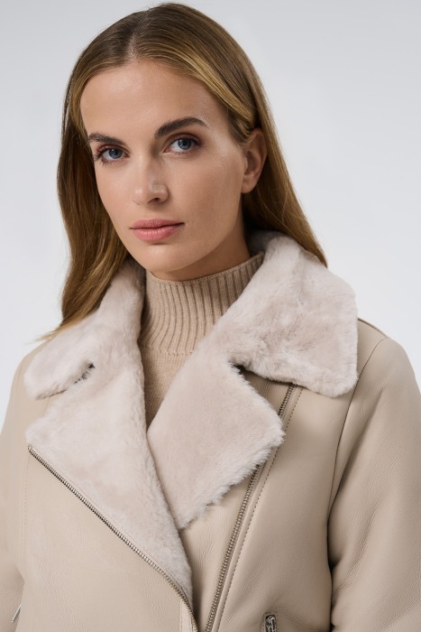 дубленка из овчины из россии вид сбоку