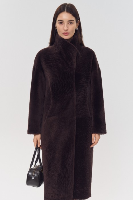 дубленка из овчины от бренда снежная королева вид слева