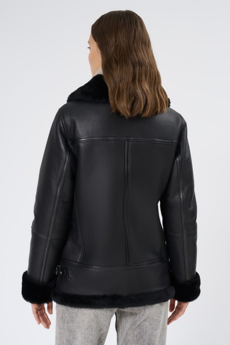 дубленка из овчины по цене 20150 руб вид справа