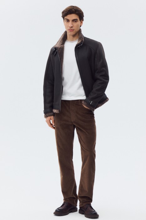 дубленка из овчины от бренда снежная королева вид слева