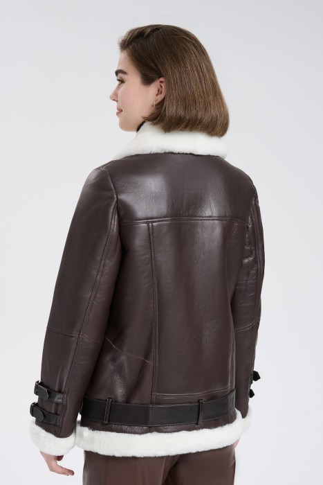 дубленка из овчины по цене 42290 руб вид справа