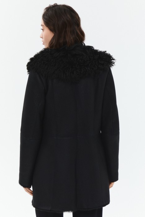 дубленка из овчины по цене 35080 руб вид справа