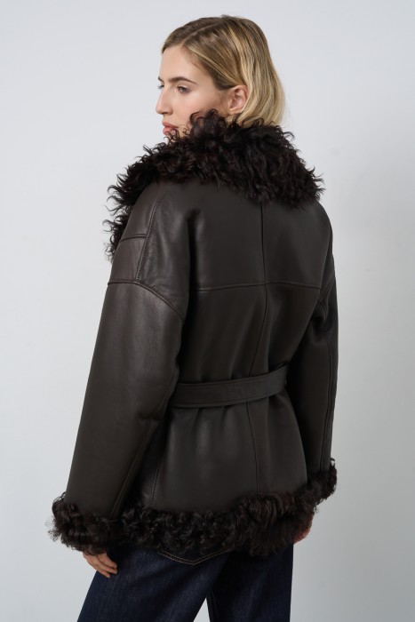 дубленка из овчины по цене 55570 руб вид справа