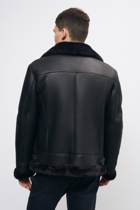 дубленка из овчины по цене 21840 руб вид справа