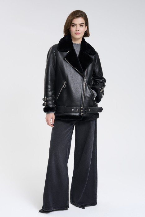 дубленка из овчины от бренда снежная королева вид слева