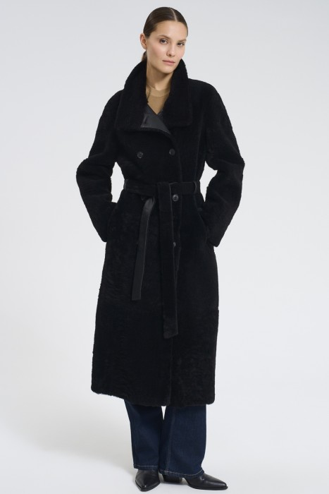 дубленка из овчины от бренда снежная королева вид слева