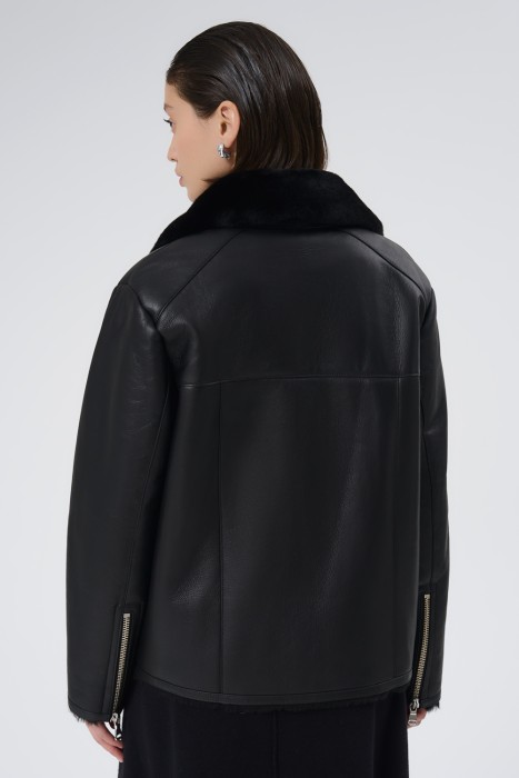 дубленка из овчины по цене 36490 руб вид справа