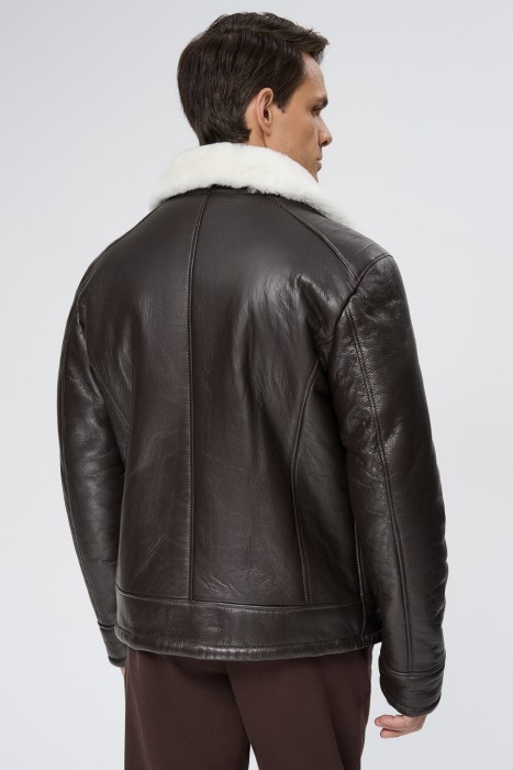 дубленка из овчины по цене 14390 руб вид справа