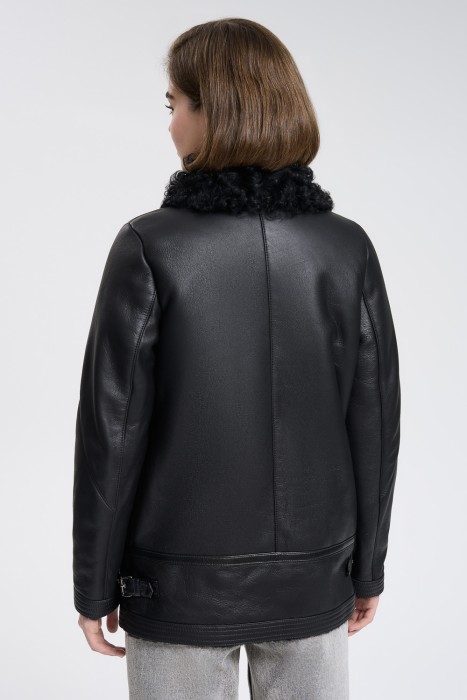 дубленка из овчины по цене 38980 руб вид справа