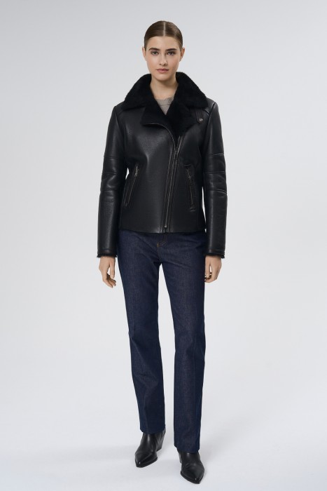 дубленка из овчины от бренда снежная королева вид слева