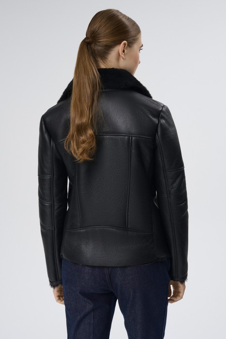 дубленка из овчины по цене 19570 руб вид справа