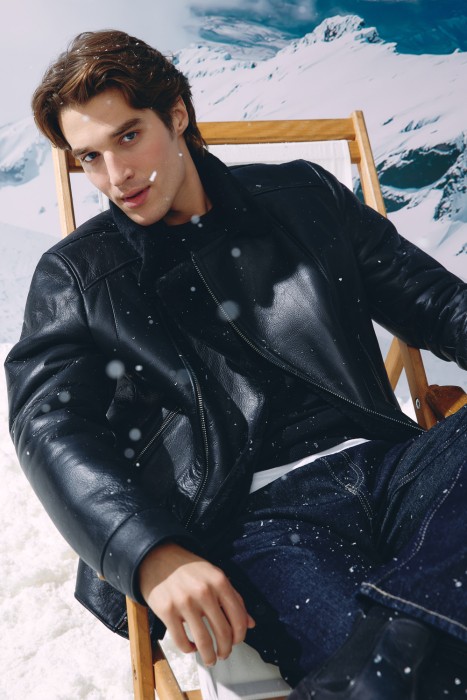 дубленка из овчины от бренда снежная королева вид слева