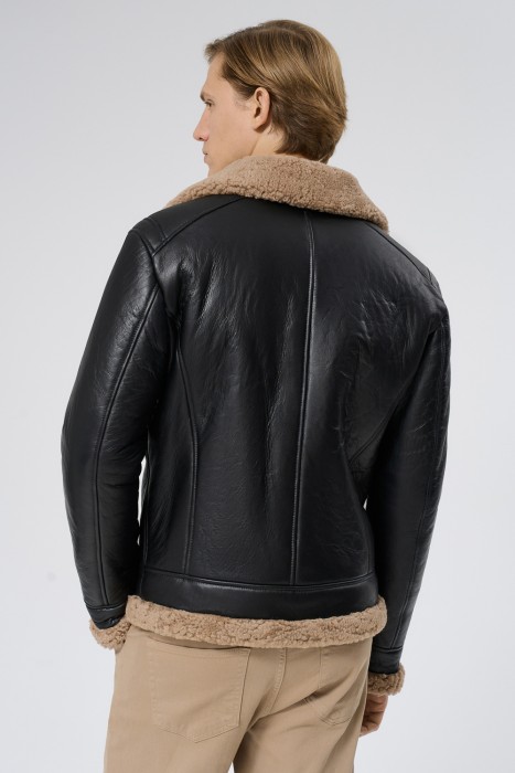 дубленка из овчины по цене 17270 руб вид справа