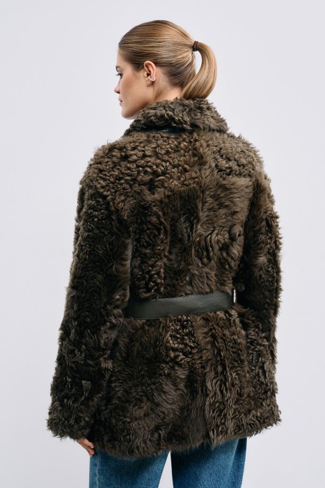 дубленка из овчины по цене 43120 руб вид справа