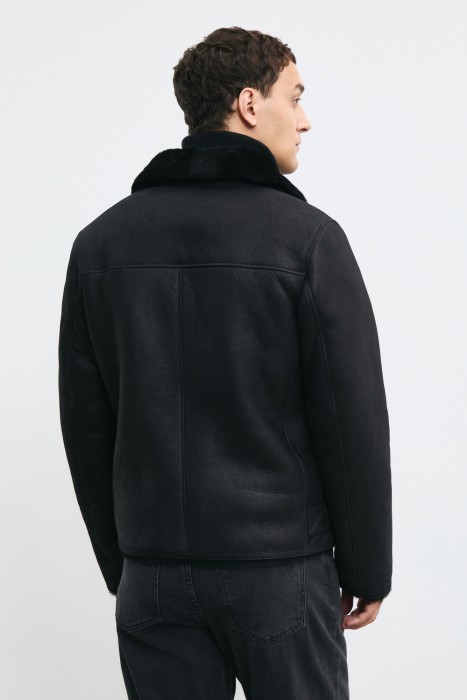 дубленка из овчины по цене 28310 руб вид справа