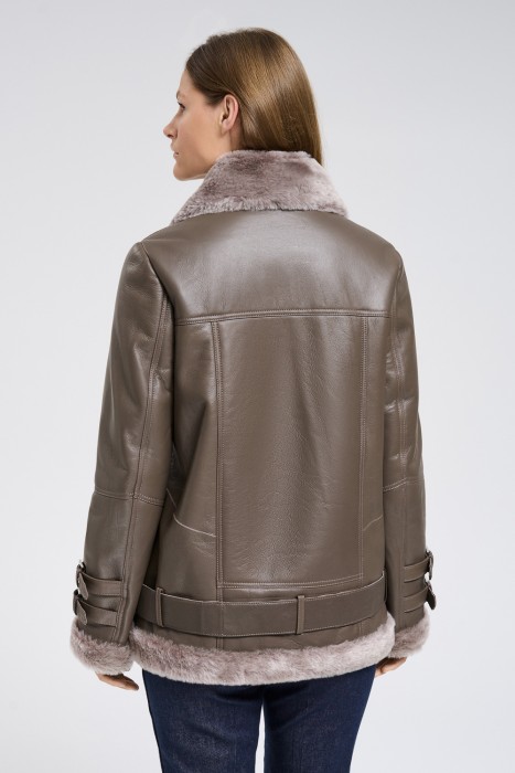 дубленка из овчины по цене 35080 руб вид справа