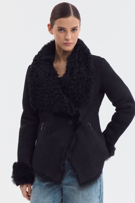 дубленка из овчины от бренда снежная королева вид слева