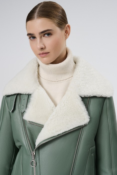 дубленка из овчины из россии вид сбоку